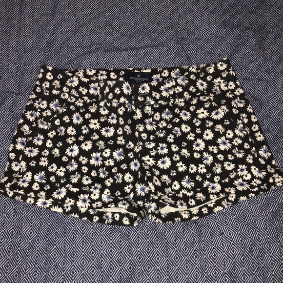 american eagle black shorts with flower designs - Picture 1 of 2